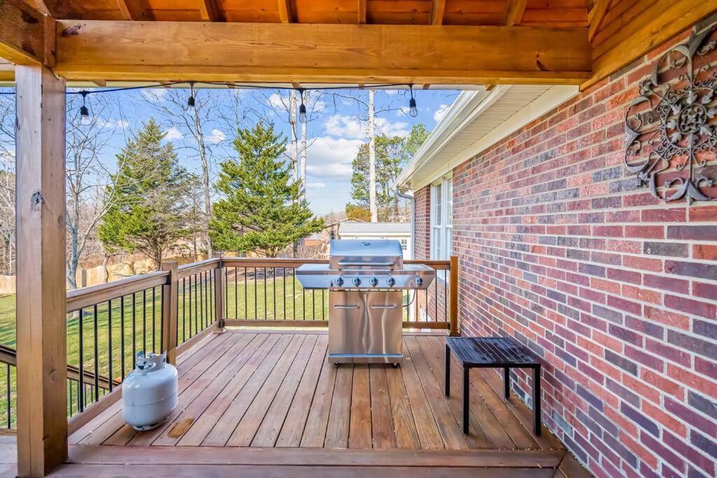 Fantastic With Big Backyard Near The